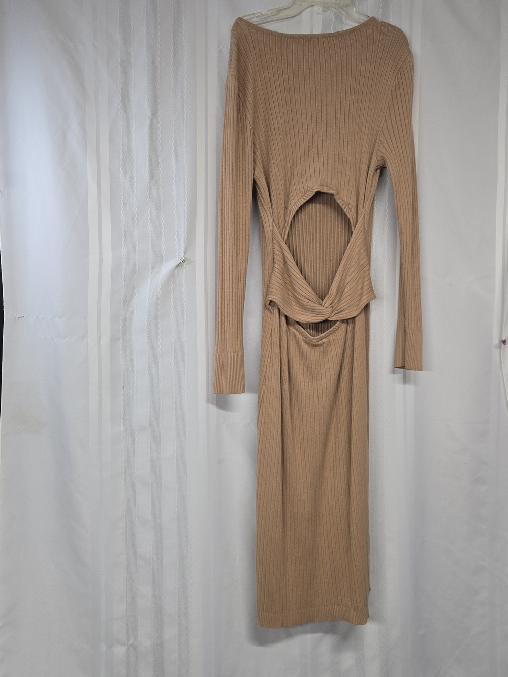 SOFIA JEANS BY SOFIA VERGARA  Ribbed Long Sleeve V-Neck Maxi Dress - Tan SIZE L - Picture 4 of 11